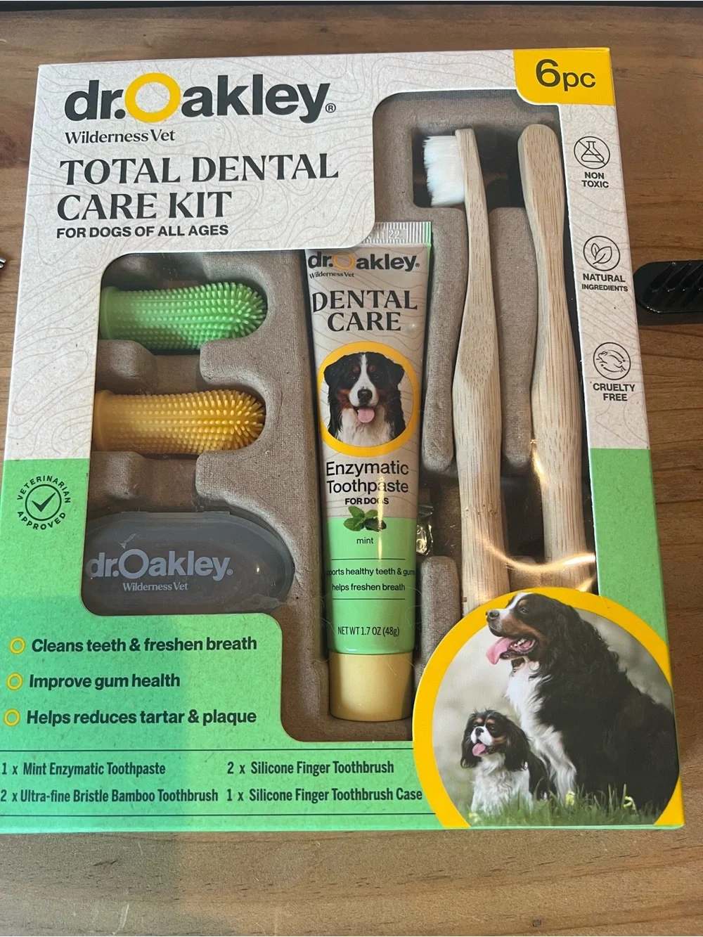 Grooming bundlOakley Total Dental Care Kit for Dogs - Green, Yellow, Natural Woo